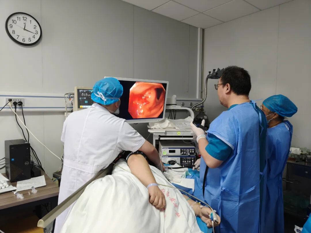 生死时速、生命至上——通用医疗西安医院消化内科团队成功救治一名急性上消化道大出血患者