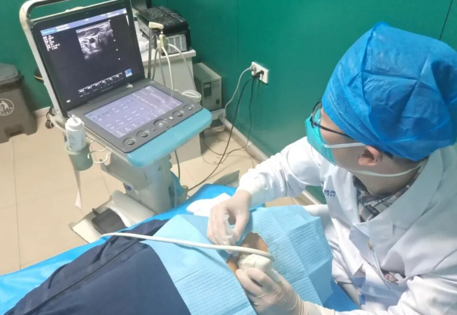 精准诊疗新突破，微创技术解难题——我院肾病内分泌科成功开展甲状腺结节细针穿刺活检（FNAB）术