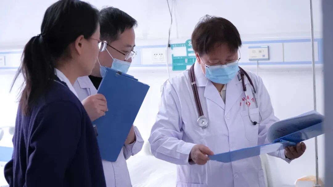 医联体协同共进——通用医疗西安医院与沣东新城一针医院开展联合查房