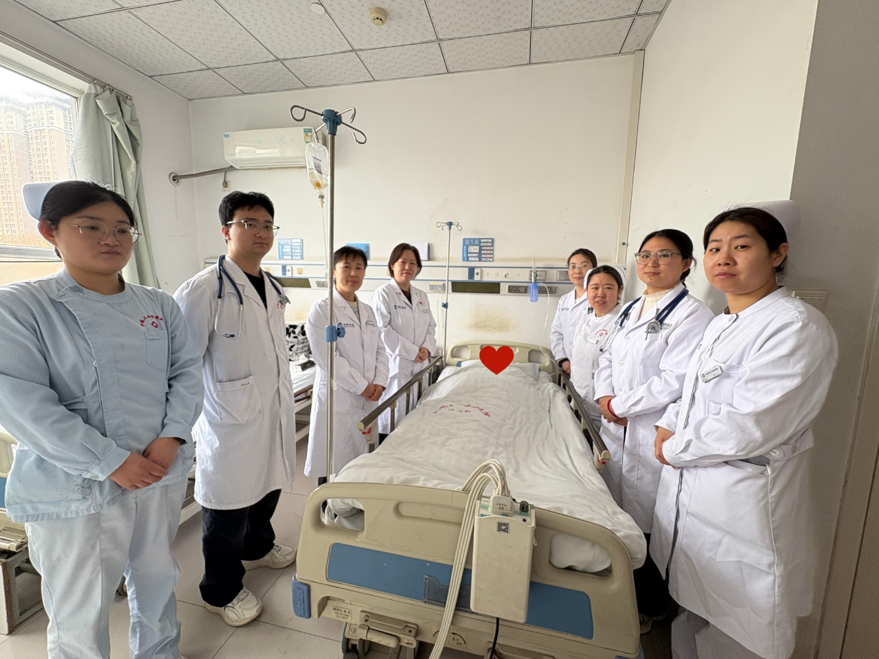 守护百岁生命 传递医者温度