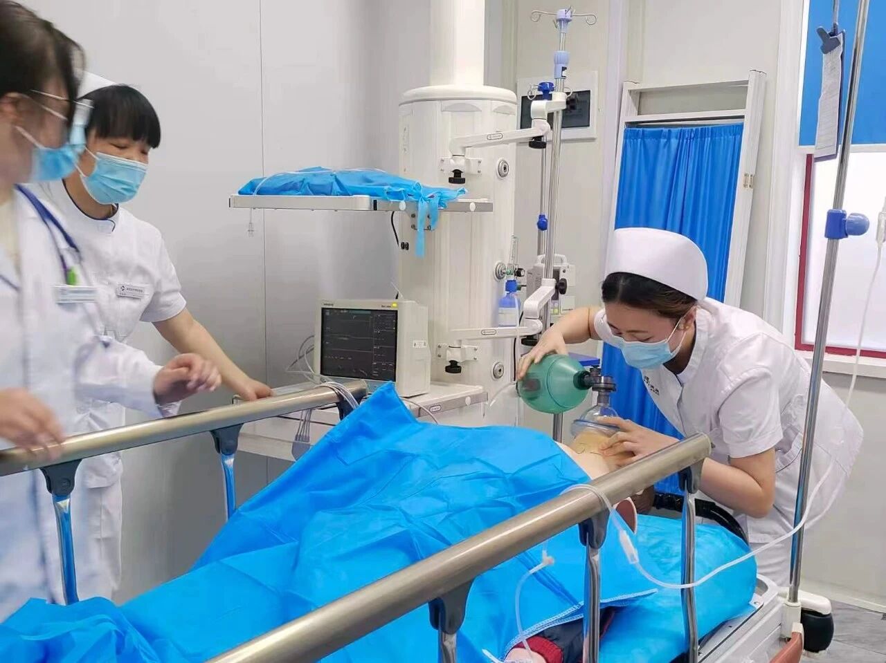 以练备战 筑牢生命防线——我院开展紧急人力资源调配应急演练