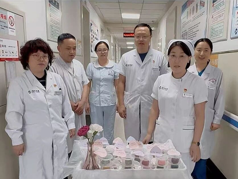 月圆中秋，情暖病房｜心血管内科开展中秋暖心慰问活动